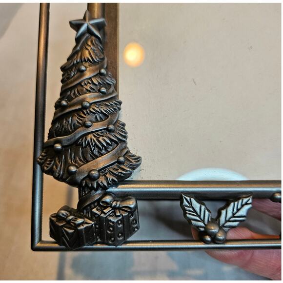 Frame Metal Christmas Tree Holly Berries 6.5" x 5"  Glass Black Velvet Backing - Picture 2 of 7